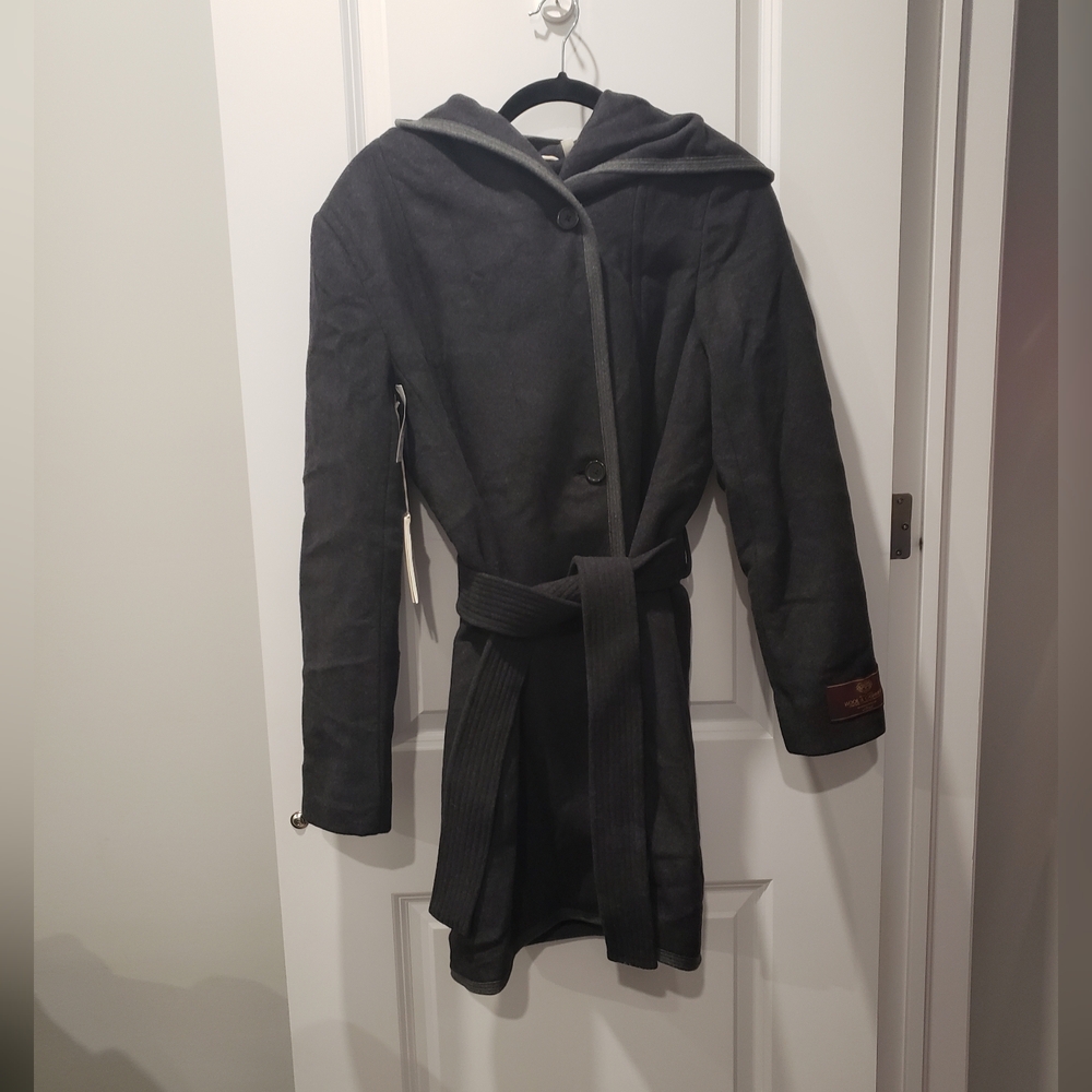 ARITZIA WILFRED FREE BORDA Dark Charcoal Gray Hooded Belted Wool Coat